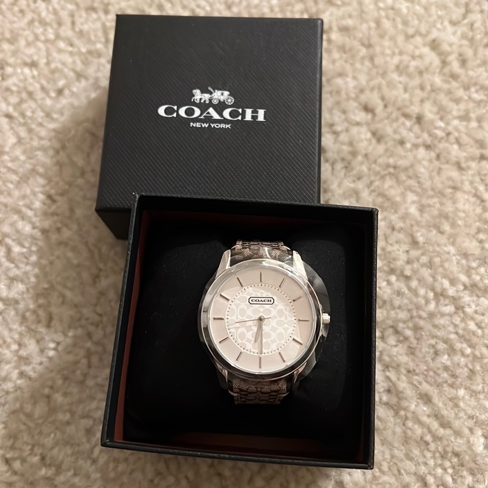 Coach watch NWT